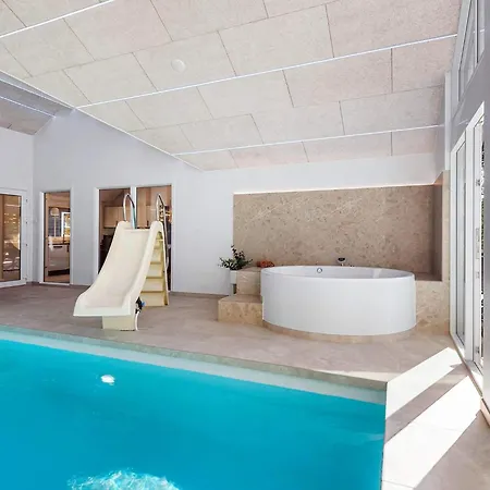 Luxury Retreat In