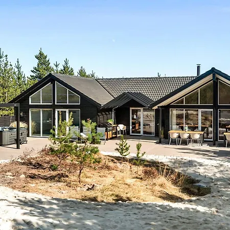Holiday home Luxury Retreat In Blavand